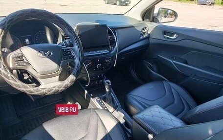 Hyundai Solaris II рестайлинг, 2021 год, 1 800 000 рублей, 18 фотография