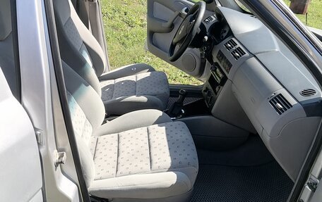 Volkswagen Pointer, 2005 год, 230 000 рублей, 6 фотография