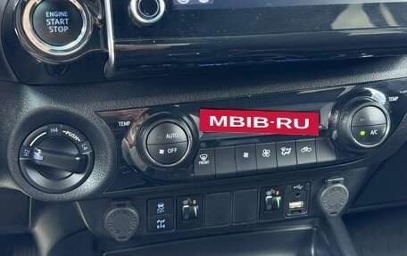 Toyota Hilux VIII, 2022 год, 6 650 000 рублей, 26 фотография
