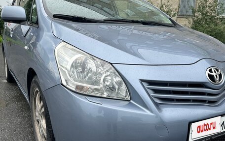 Toyota Verso I, 2011 год, 999 000 рублей, 4 фотография