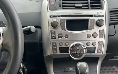 Toyota Verso I, 2011 год, 999 000 рублей, 20 фотография