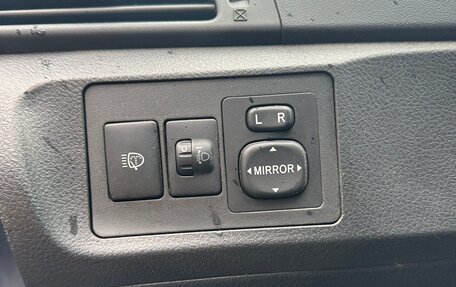 Toyota Verso I, 2011 год, 999 000 рублей, 27 фотография