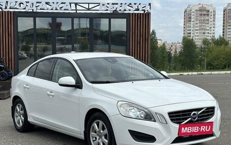 Volvo S60 III, 2011 год, 800 000 рублей, 4 фотография