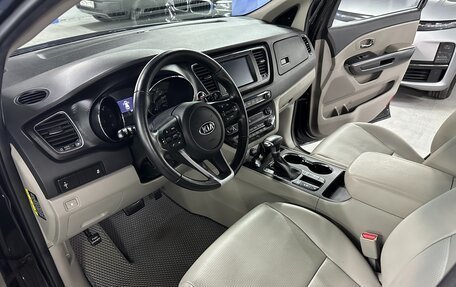 KIA Carnival III, 2019 год, 2 695 000 рублей, 10 фотография