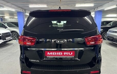 KIA Carnival III, 2019 год, 2 695 000 рублей, 6 фотография