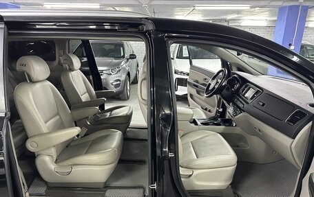 KIA Carnival III, 2019 год, 2 695 000 рублей, 23 фотография