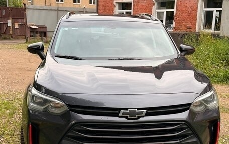 Chevrolet Orlando, 2022 год, 2 180 000 рублей, 2 фотография