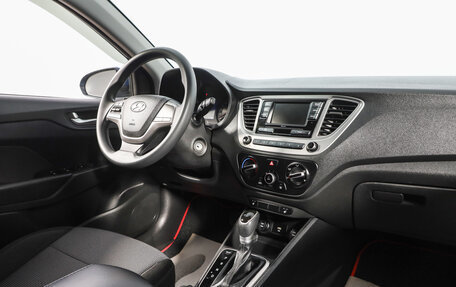 Hyundai Solaris II рестайлинг, 2021 год, 1 499 000 рублей, 10 фотография