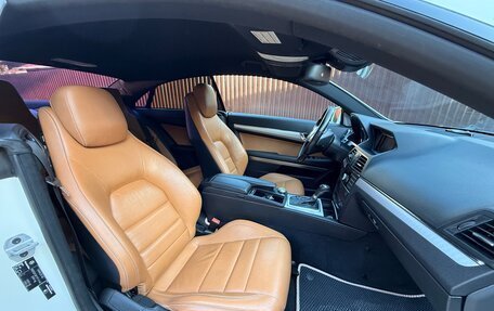 Mercedes-Benz E-Класс, 2011 год, 1 270 000 рублей, 10 фотография