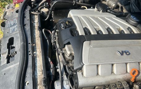 Volkswagen Touareg III, 2004 год, 295 000 рублей, 10 фотография