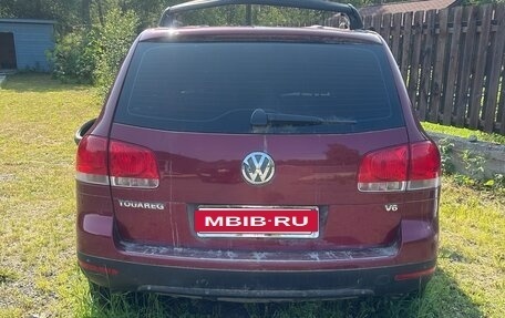 Volkswagen Touareg III, 2004 год, 295 000 рублей, 2 фотография