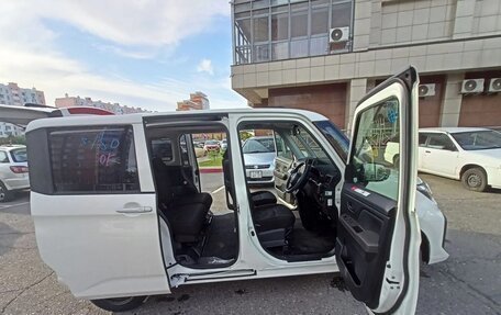 Toyota Roomy I, 2022 год, 795 000 рублей, 7 фотография