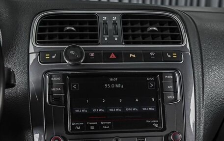 Volkswagen Polo VI (EU Market), 2018 год, 1 200 000 рублей, 21 фотография