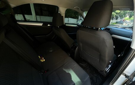 Volkswagen Jetta VI, 2012 год, 950 000 рублей, 12 фотография