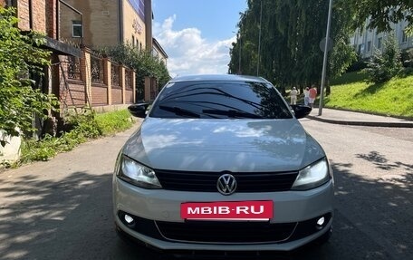 Volkswagen Jetta VI, 2012 год, 950 000 рублей, 8 фотография