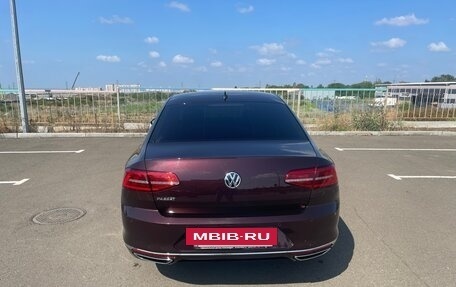 Volkswagen Passat B8 рестайлинг, 2018 год, 3 200 000 рублей, 4 фотография