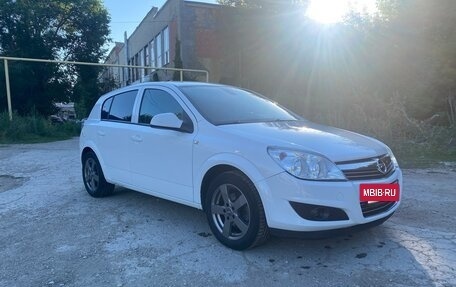 Opel Astra H, 2014 год, 810 000 рублей, 2 фотография