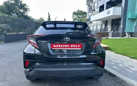 Toyota C-HR I рестайлинг, 2019 год, 2 100 000 рублей, 5 фотография