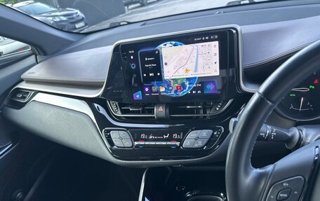 Toyota C-HR I рестайлинг, 2019 год, 2 100 000 рублей, 17 фотография