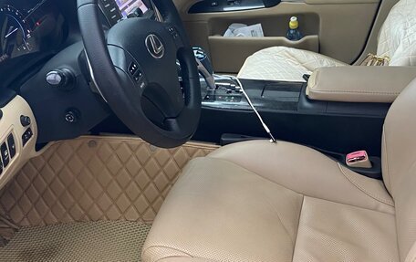 Lexus IS II рестайлинг 2, 2006 год, 1 400 000 рублей, 16 фотография
