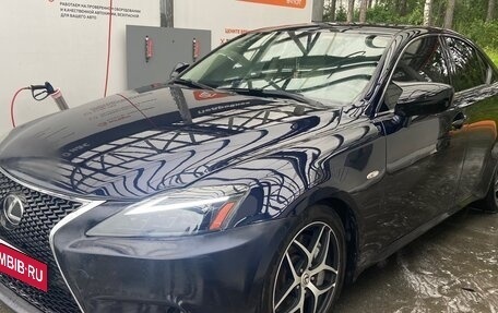 Lexus IS II рестайлинг 2, 2006 год, 1 400 000 рублей, 25 фотография