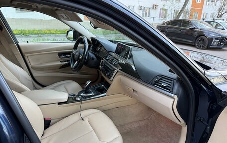 BMW 3 серия, 2012 год, 1 456 000 рублей, 13 фотография