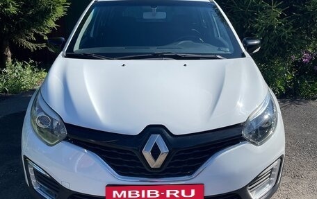 Renault Kaptur I рестайлинг, 2019 год, 1 070 000 рублей, 2 фотография