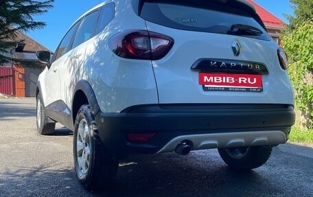 Renault Kaptur I рестайлинг, 2019 год, 1 070 000 рублей, 4 фотография