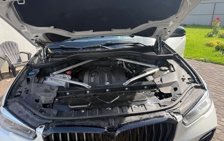 BMW X5, 2019 год, 5 500 000 рублей, 14 фотография