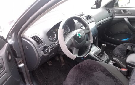 Skoda Octavia, 2012 год, 695 000 рублей, 11 фотография