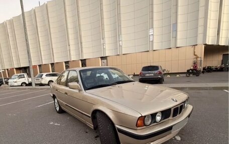 BMW 5 серия, 1988 год, 200 000 рублей, 3 фотография
