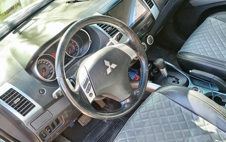 Mitsubishi Outlander III рестайлинг 3, 2007 год, 780 000 рублей, 3 фотография