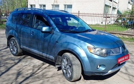 Mitsubishi Outlander III рестайлинг 3, 2007 год, 780 000 рублей, 10 фотография