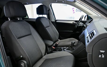Volkswagen Tiguan II, 2020 год, 2 480 000 рублей, 13 фотография