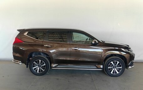 Mitsubishi Pajero Sport III рестайлинг, 2018 год, 2 949 000 рублей, 8 фотография