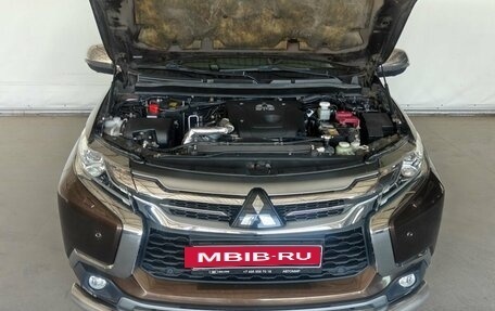 Mitsubishi Pajero Sport III рестайлинг, 2018 год, 2 949 000 рублей, 20 фотография