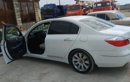 Hyundai Genesis I рестайлинг, 2010 год, 800 000 рублей, 2 фотография