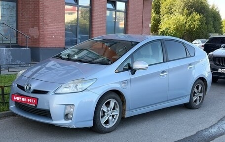 Toyota Prius, 2010 год, 10 000 000 рублей, 2 фотография