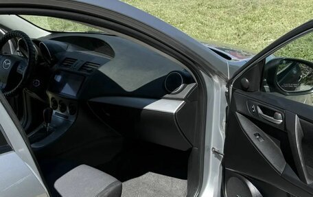 Mazda 3, 2011 год, 950 000 рублей, 8 фотография