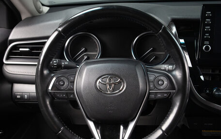 Toyota Camry, 2021 год, 3 199 000 рублей, 10 фотография