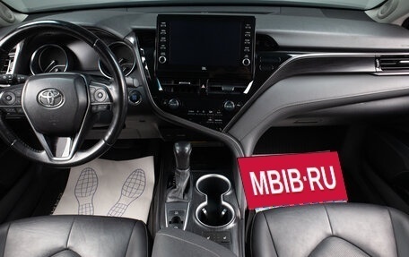 Toyota Camry, 2021 год, 3 199 000 рублей, 8 фотография