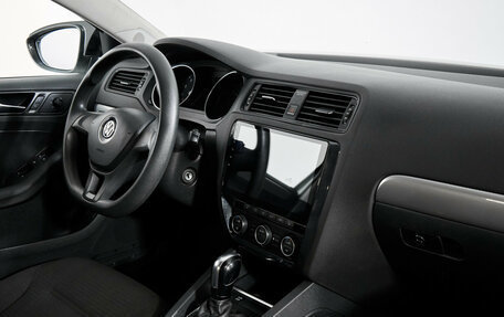 Volkswagen Jetta VI, 2015 год, 920 000 рублей, 10 фотография
