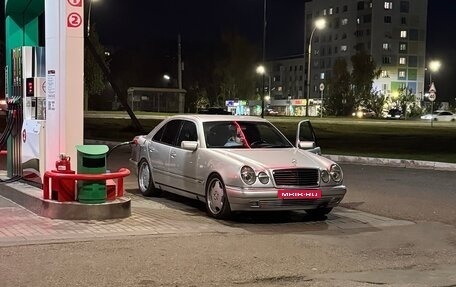 Mercedes-Benz E-Класс, 1998 год, 270 000 рублей, 4 фотография