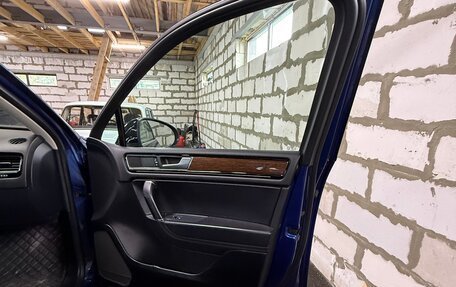 Volkswagen Touareg III, 2016 год, 3 400 000 рублей, 14 фотография