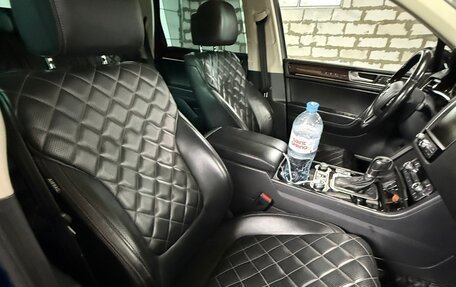 Volkswagen Touareg III, 2016 год, 3 400 000 рублей, 16 фотография