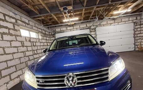 Volkswagen Touareg III, 2016 год, 3 400 000 рублей, 2 фотография