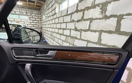 Volkswagen Touareg III, 2016 год, 3 400 000 рублей, 15 фотография