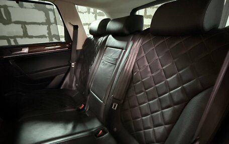 Volkswagen Touareg III, 2016 год, 3 400 000 рублей, 28 фотография