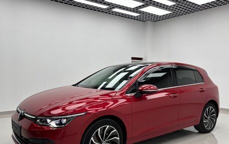 Volkswagen Golf VIII, 2023 год, 2 150 000 рублей, 1 фотография