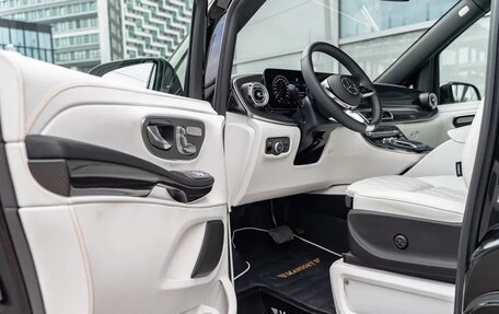 Mercedes-Benz V-Класс, 2024 год, 51 990 000 рублей, 12 фотография